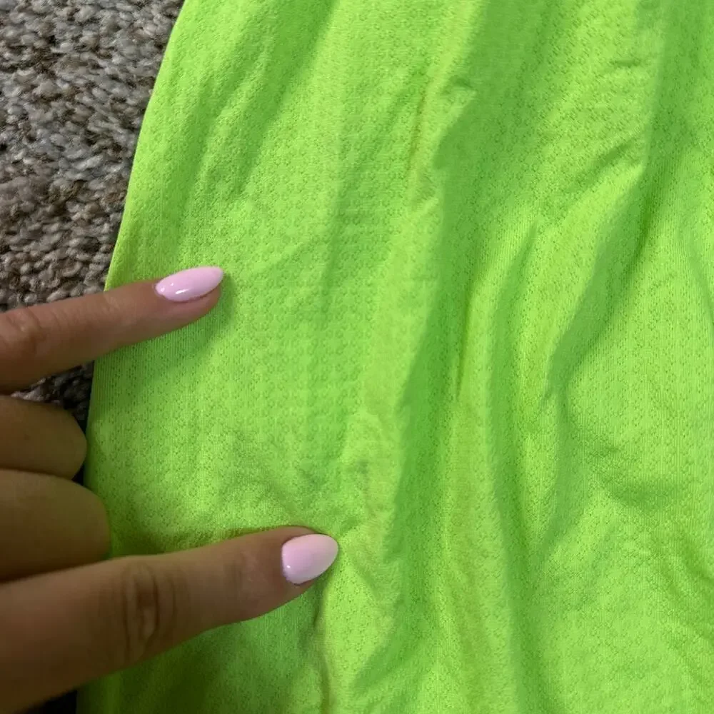 LULULEMON Women's No Limits Tank Size 6 In Zippy Green/White - Picture 7 of 11